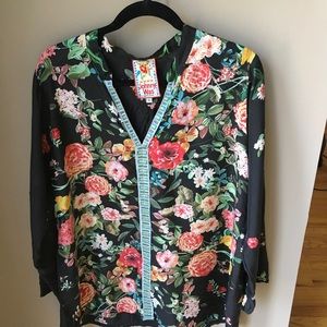 Johnny Was Black Floral 100% Silk LS Blouse Size L